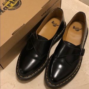Dr. Martens Agnes Black leather oxford
